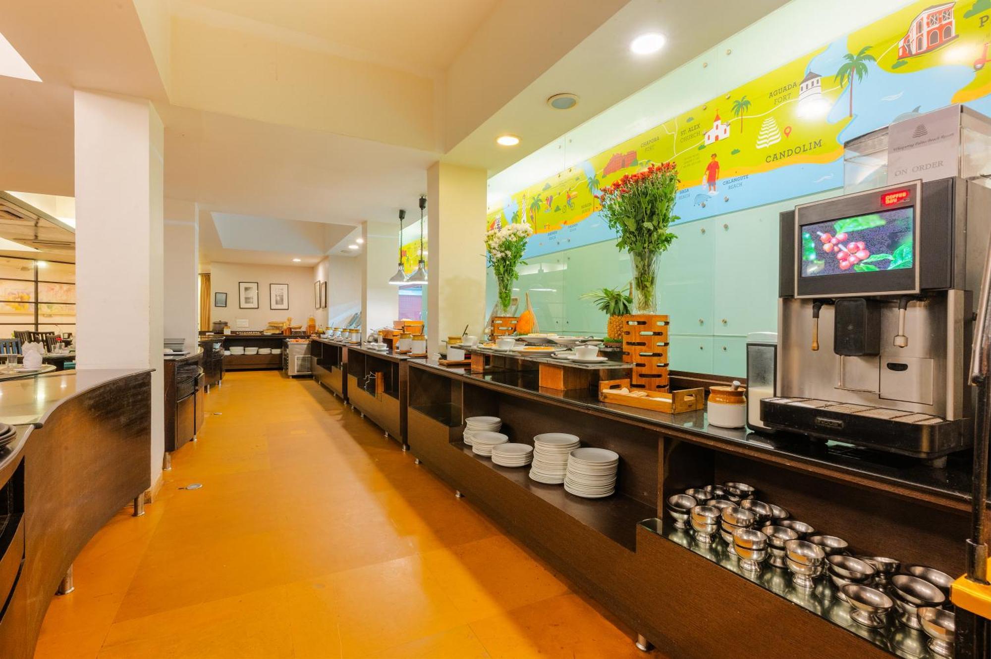 Whispering Palms Beach Resort Кандолим Екстериор снимка